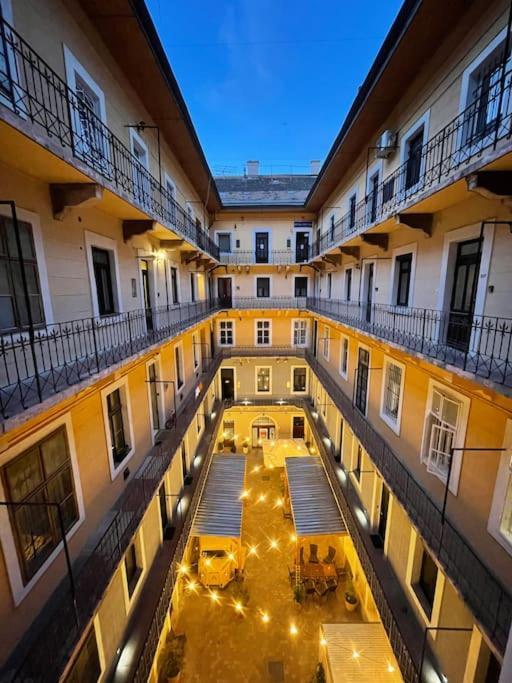 B333 Apartment - In The Heart Of The City Budapest Ngoại thất bức ảnh